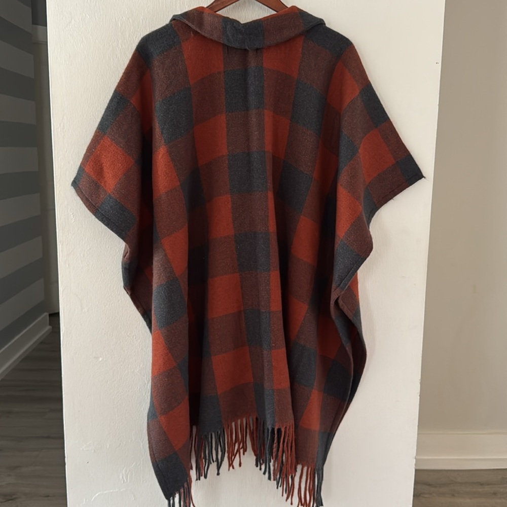 Marc New York Shawl Poncho Plaid Blanket Scarf one Size Snap Closure NEW - Picture 7 of 11